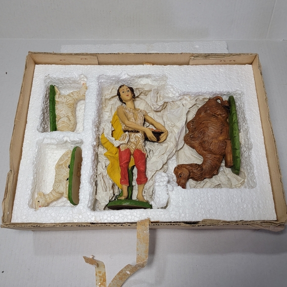 Vintage Sears Roebuck Shepherd Natvity Italy - Picture 10 of 12